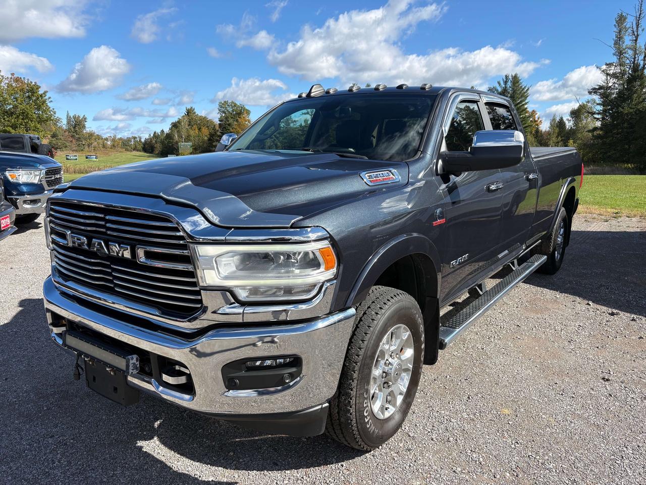 2022 RAM 3500 Laramie - htd/vntd seat - htd wheel - tow pkg Photo0