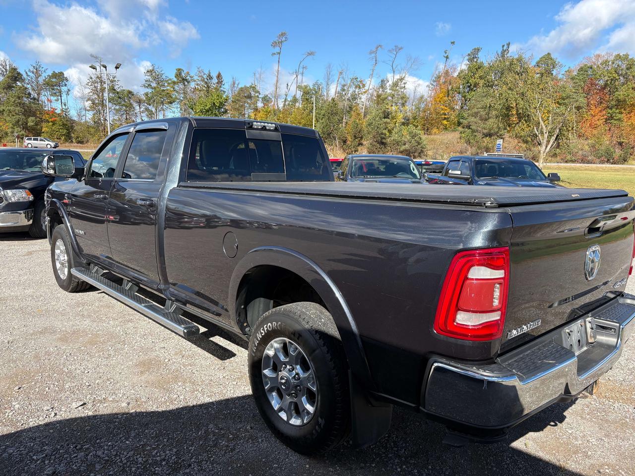 2022 RAM 3500 Laramie - htd/vntd seat - htd wheel - tow pkg Photo