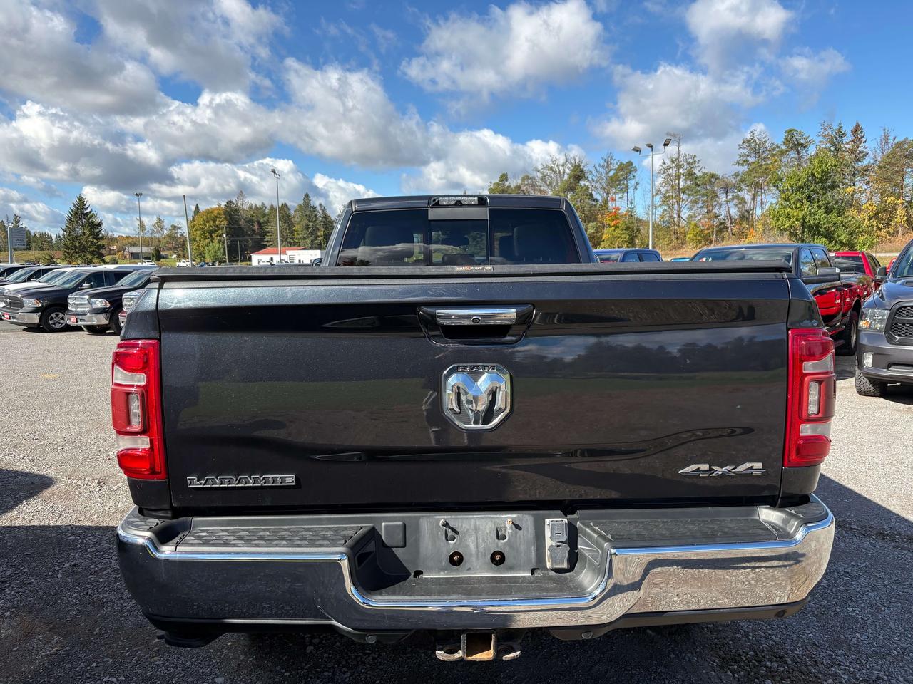 2022 RAM 3500 Laramie - htd/vntd seat - htd wheel - tow pkg Photo