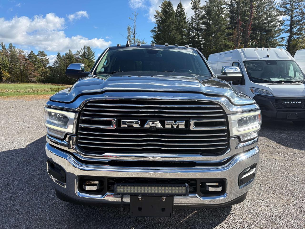 2022 RAM 3500 Laramie - htd/vntd seat - htd wheel - tow pkg Photo