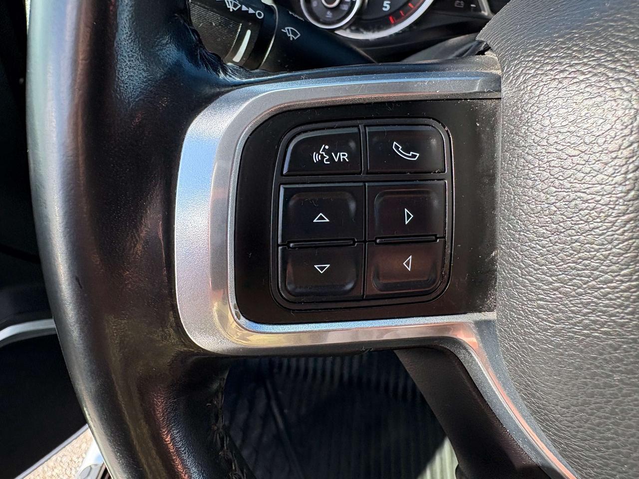 2022 RAM 3500 Laramie - htd/vntd seat - htd wheel - tow pkg Photo
