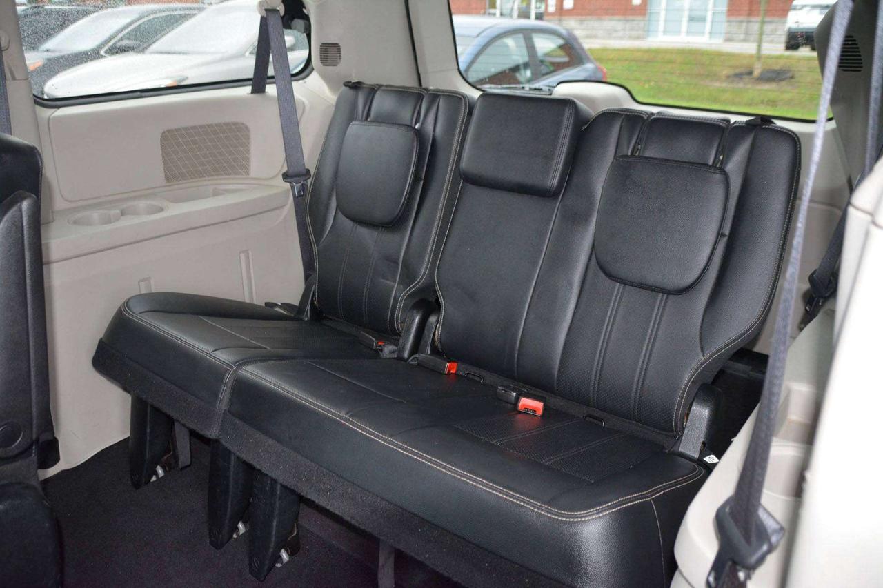 2017 Dodge Grand Caravan Crew Photo