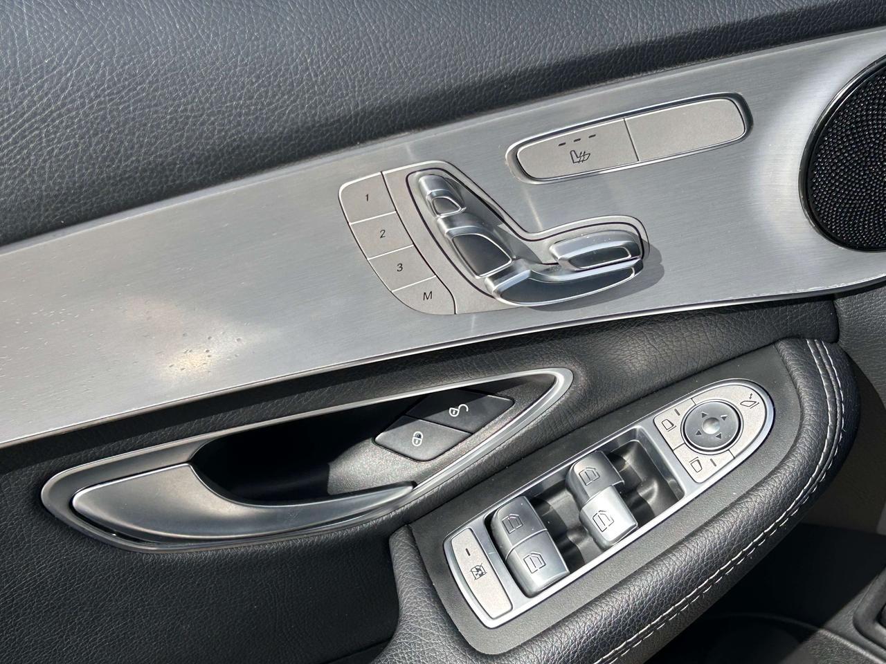 2017 Mercedes-Benz C-Class 4MATIC® Photo