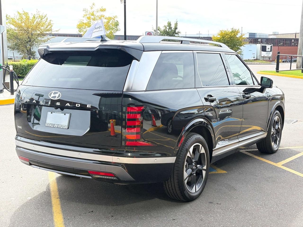 2026 Hyundai Palisade Hybrid CERTIFIED PRE-OWNED   Luxury Hybrid AWD Photo