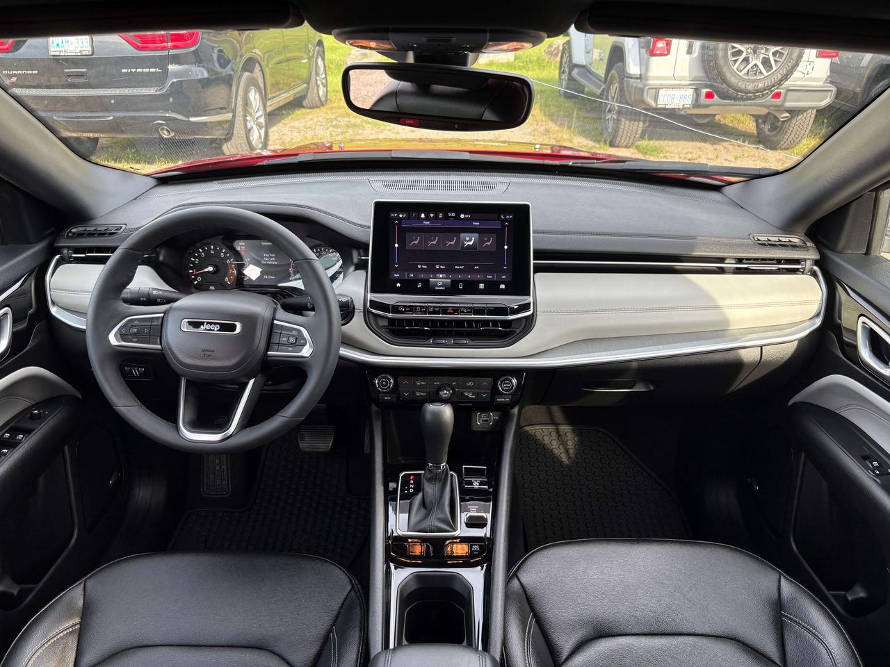 2025 Jeep Compass Limited - Htd seat Photo