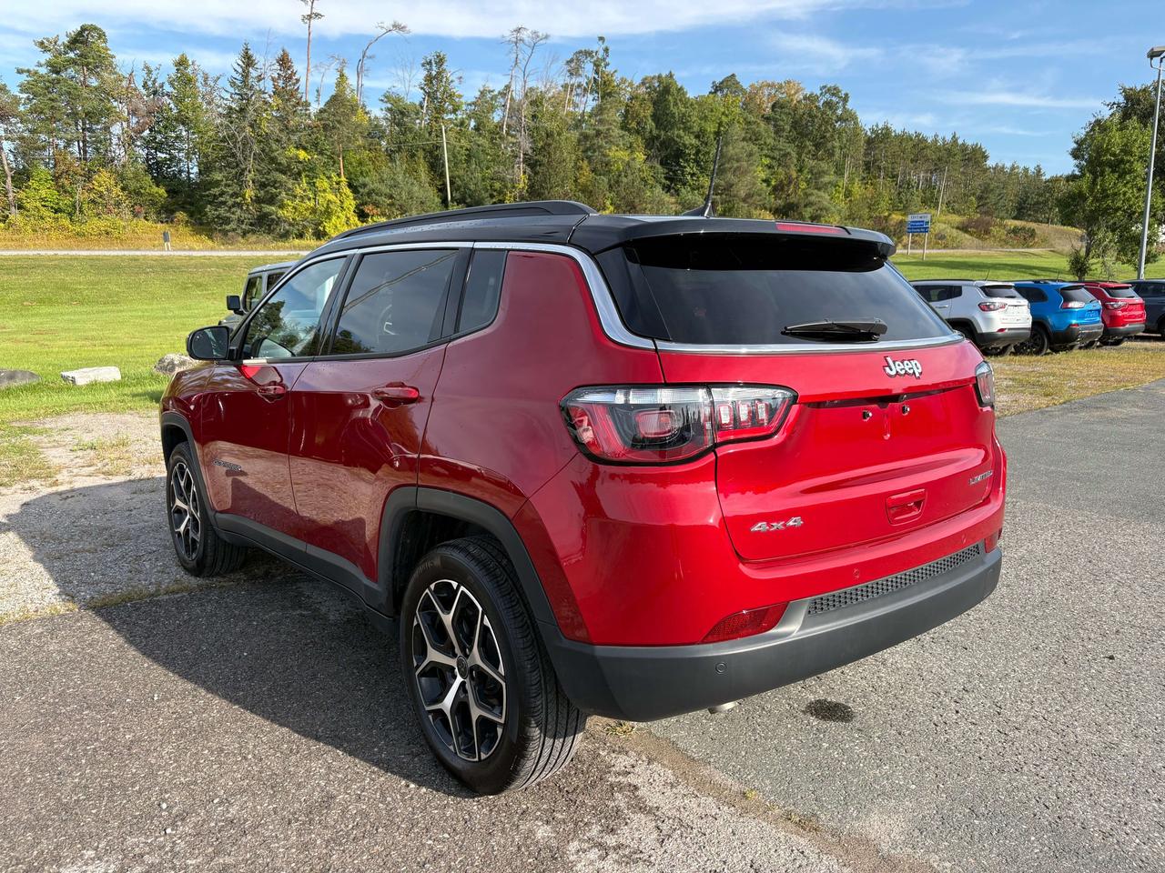 2025 Jeep Compass Limited - Htd seat Photo