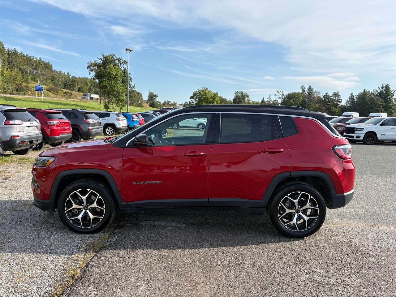 2025 Jeep Compass Limited - Htd seat Photo
