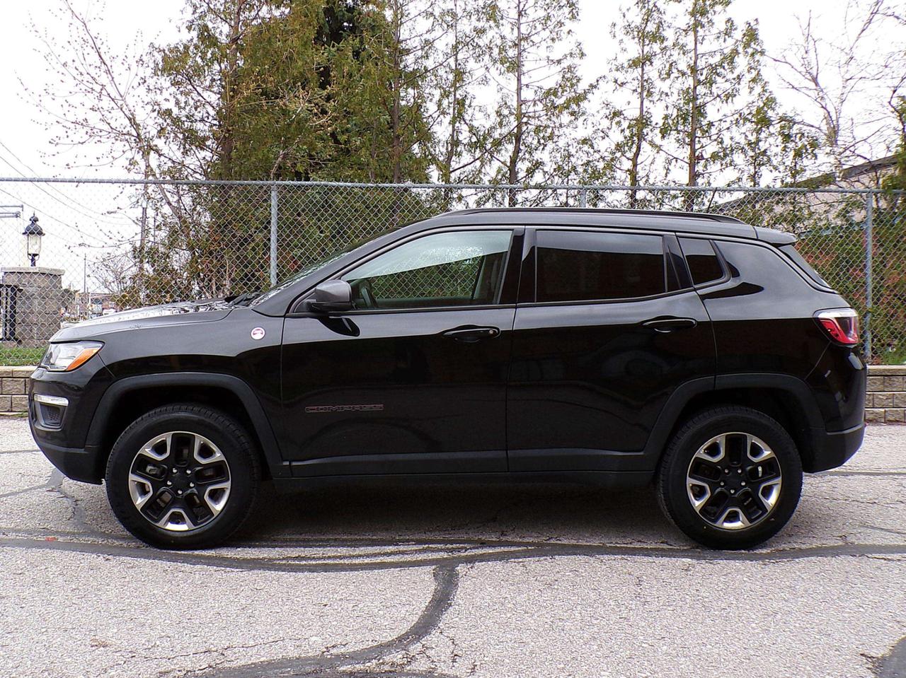 2017 Jeep Compass TRAILHAWK 4x4 NAVI CAMERA PANO ROOF H. SEATS H. STEERING Photo