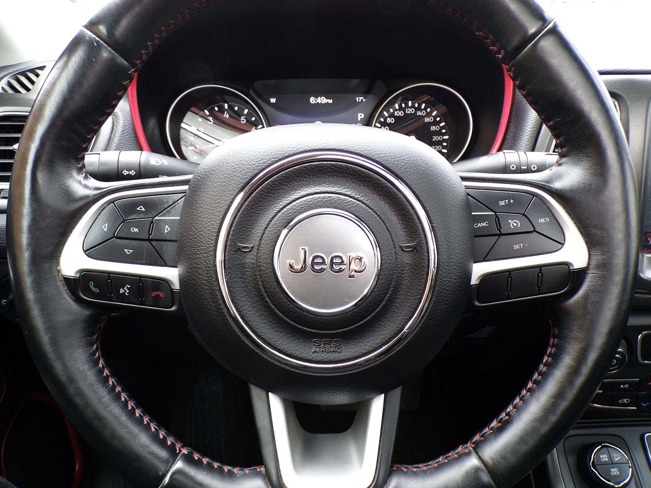 2017 Jeep Compass TRAILHAWK 4x4 NAVI CAMERA PANO ROOF H. SEATS H. STEERING Photo