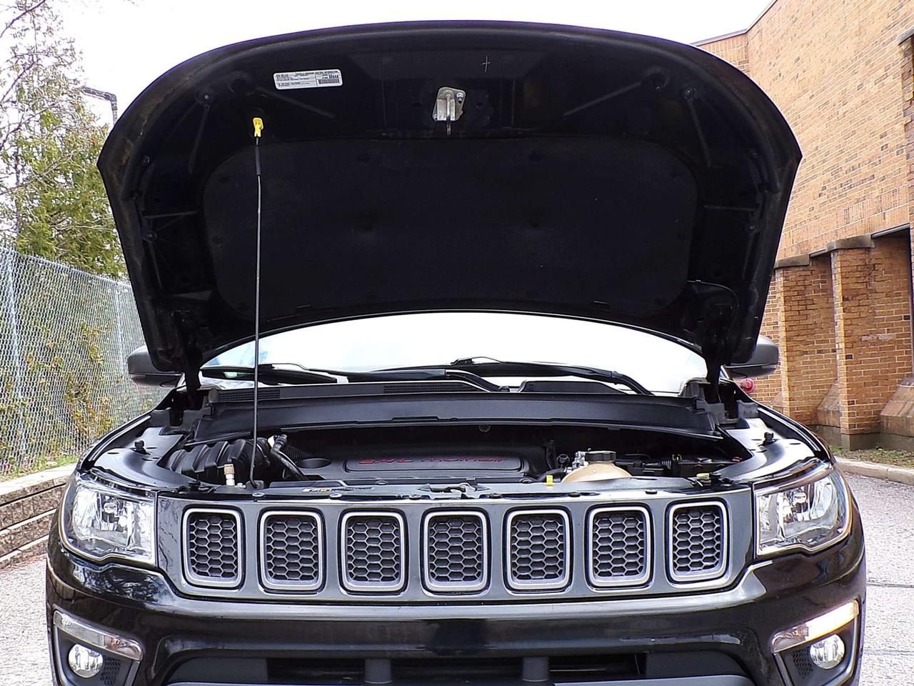 2017 Jeep Compass TRAILHAWK 4x4 NAVI CAMERA PANO ROOF H. SEATS H. STEERING Photo