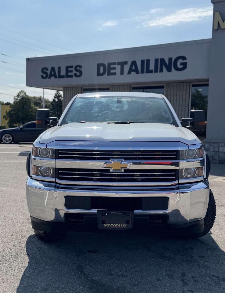 2015 Chevrolet Silverado 3500 4WD Double Cab 157.5 WT 8' Photo2