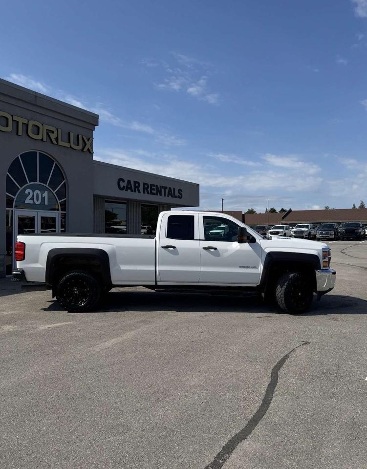 2015 Chevrolet Silverado 3500 4WD Double Cab 157.5 WT 8' Photo