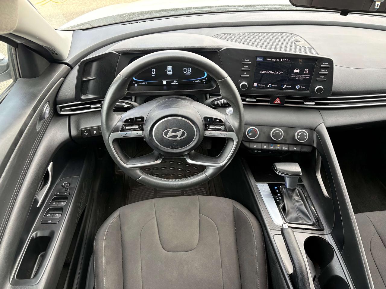 2025 Hyundai Elantra Preferred   Factory Warranty   Clean Carfax Photo