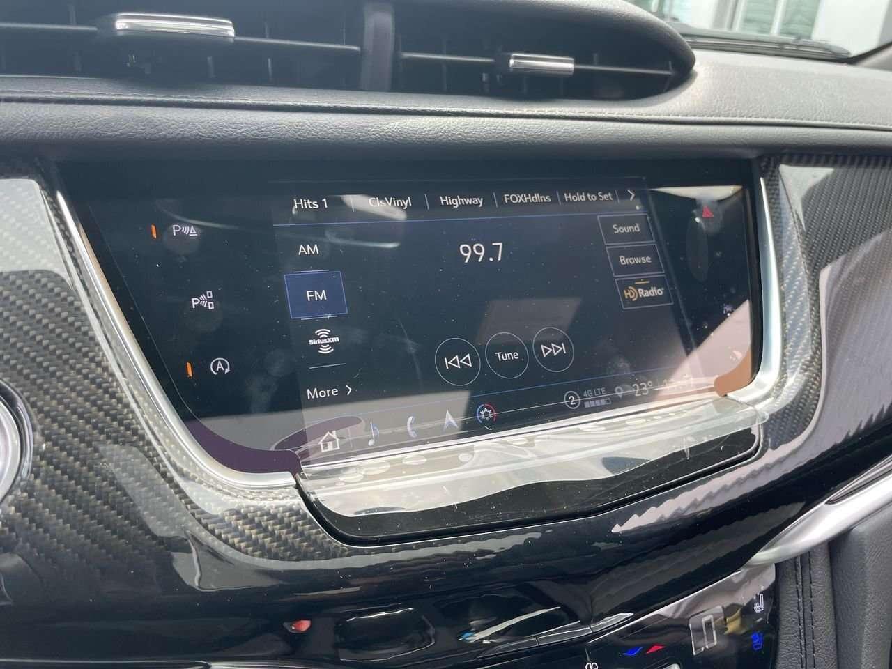 2024 Cadillac XT6 AWD 4dr Sport CERTIFIED PRE-OWNED   PANORAMIC SUNR Photo