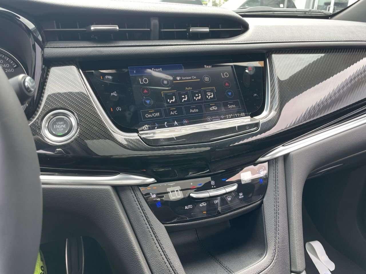 2024 Cadillac XT6 AWD 4dr Sport CERTIFIED PRE-OWNED   PANORAMIC SUNR Photo