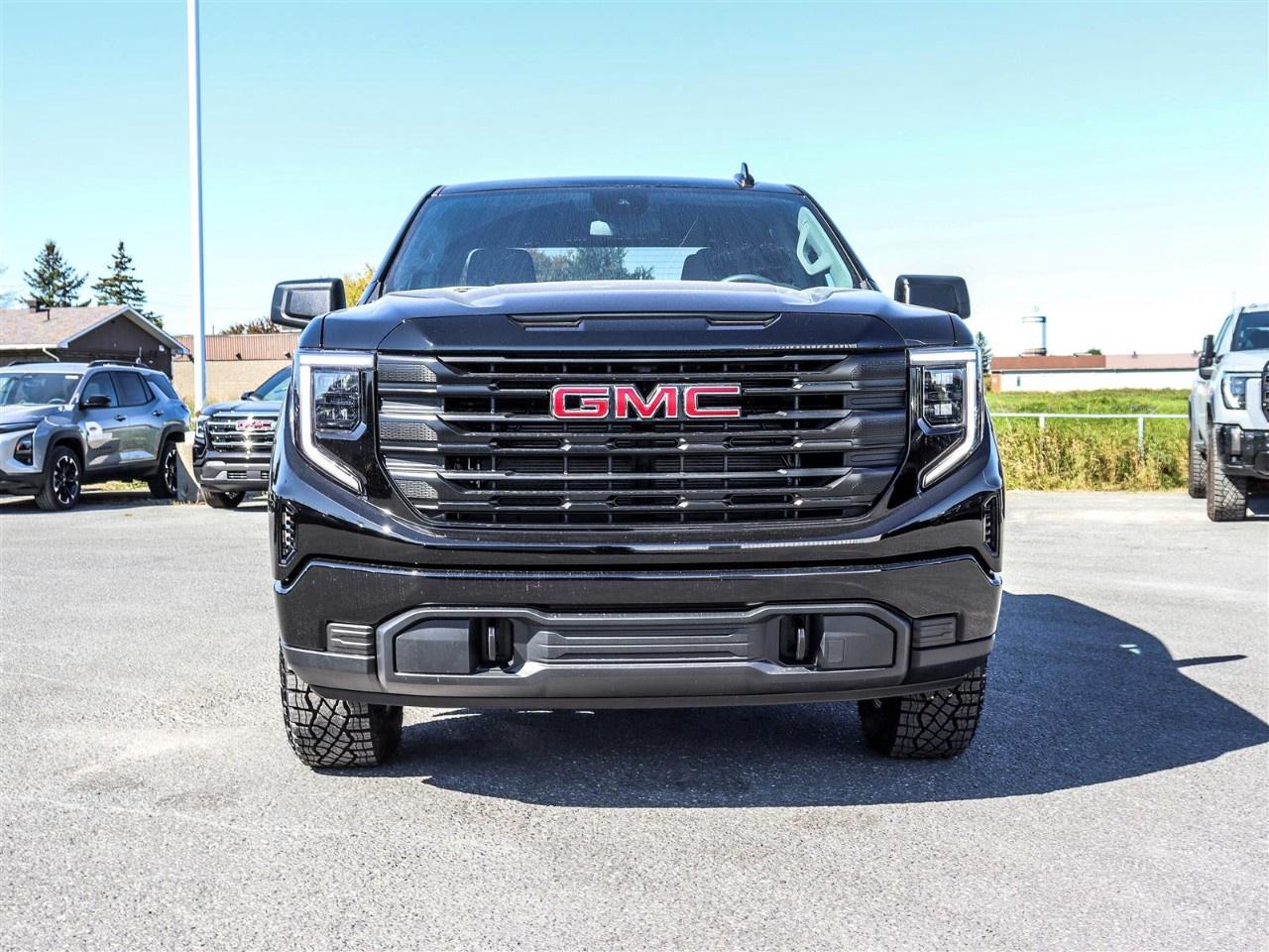 2026 GMC Sierra 1500 Crew Cab Short Box 4-Wheel Drive Pro Photo1
