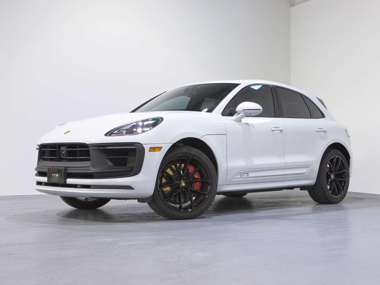 2023 Porsche Macan GTS AWD Photo