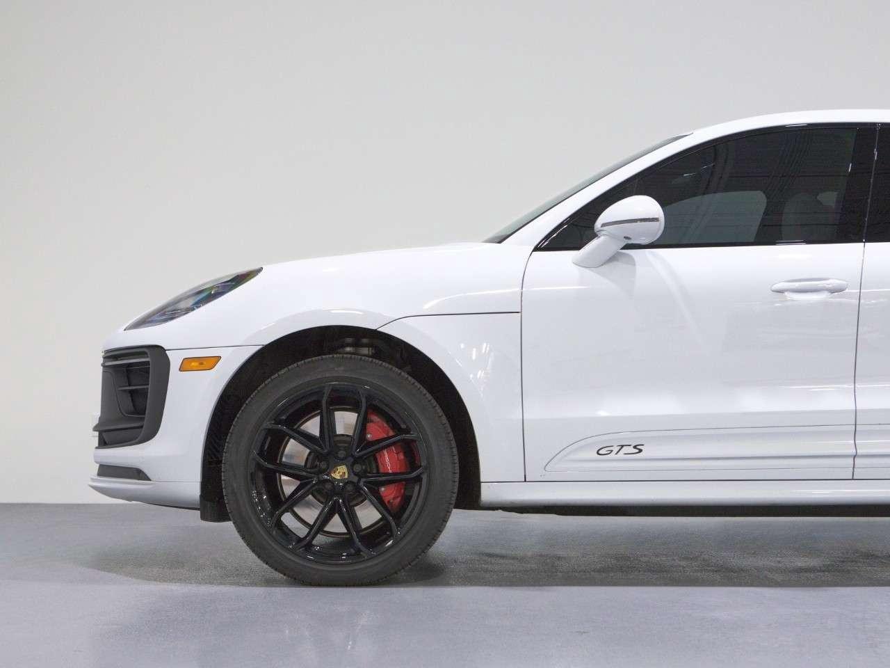 2023 Porsche Macan GTS AWD Photo4