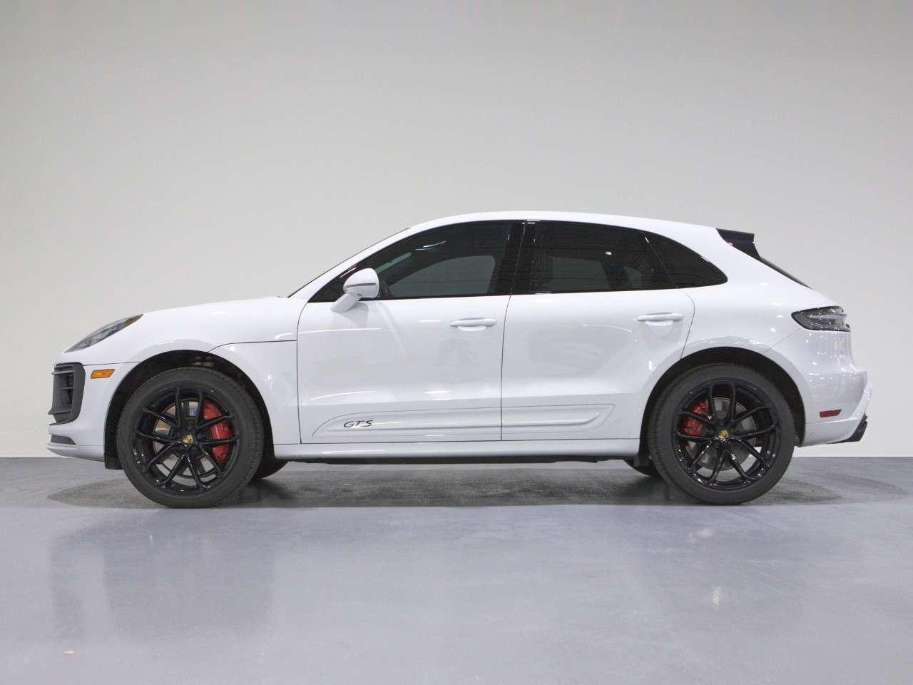 2023 Porsche Macan GTS AWD Photo