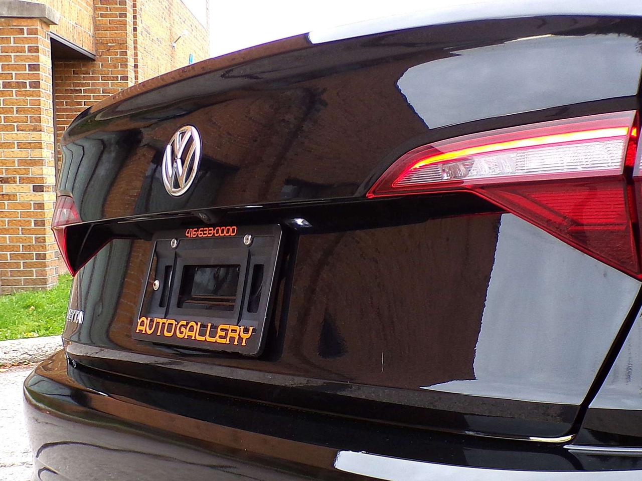 2019 Volkswagen Jetta 1.4L HIGHLINE BSM RTA CAMERA APPLE CARPLAY SUNROOF B.T. Photo