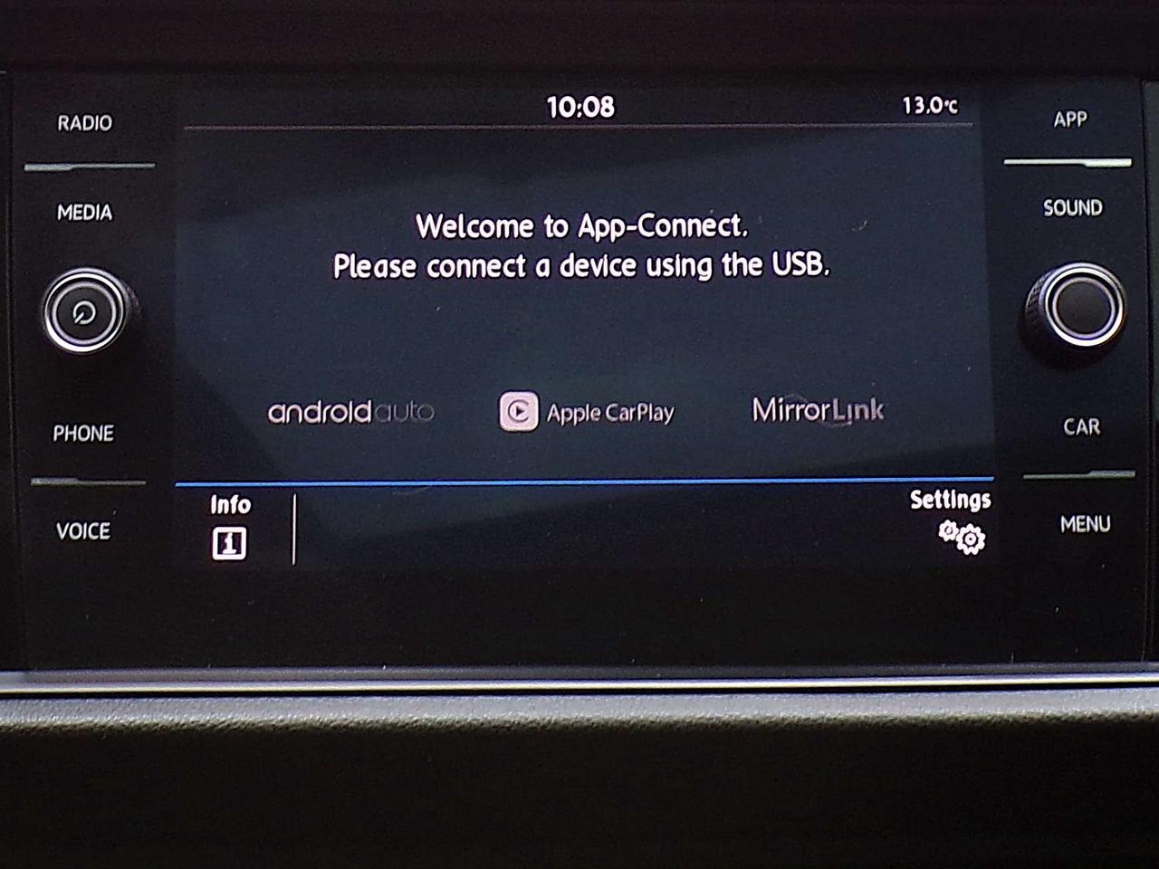 2019 Volkswagen Jetta 1.4L HIGHLINE BSM RTA CAMERA APPLE CARPLAY SUNROOF B.T. Photo