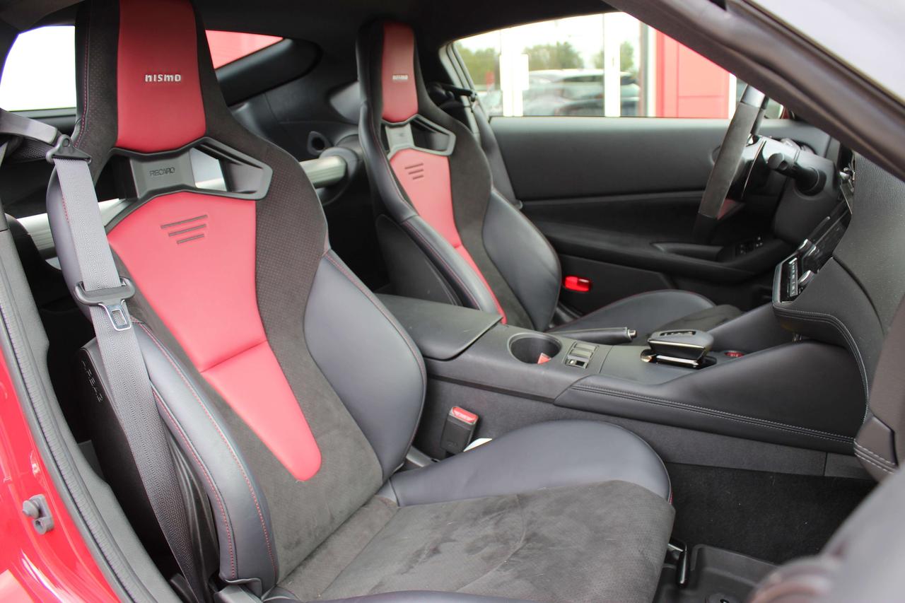 2026 Nissan Z NISMO, UPGRADED NISMO EXHAUST Photo