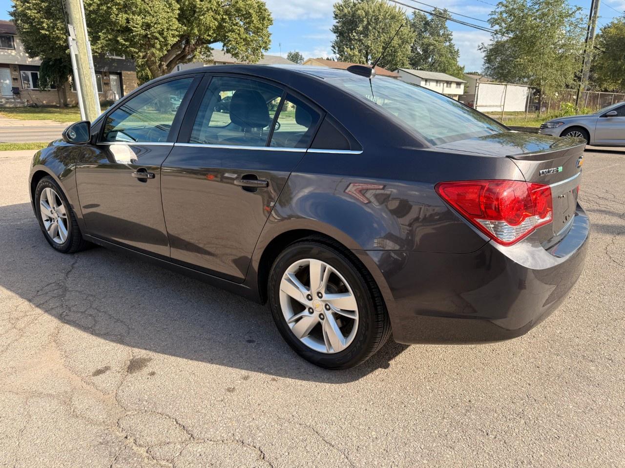 2015 Chevrolet Cruze 4DR SDN DIESEL Photo