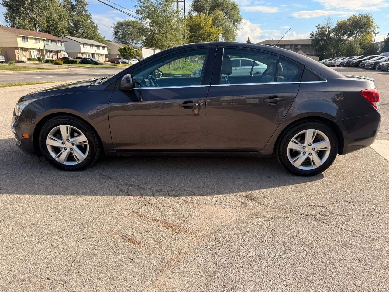 2015 Chevrolet Cruze 4DR SDN DIESEL Photo3