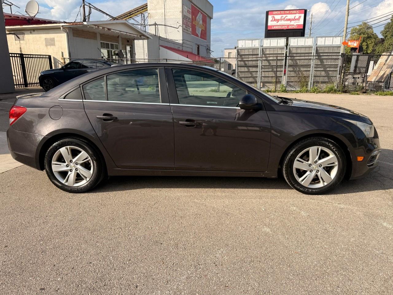2015 Chevrolet Cruze 4DR SDN DIESEL Photo