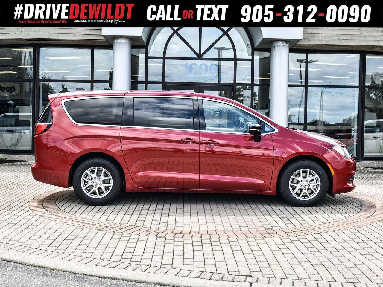 2024 Chrysler Grand Caravan SXT   BLIND SPOT DETECTION   HEATED SEATS Photo