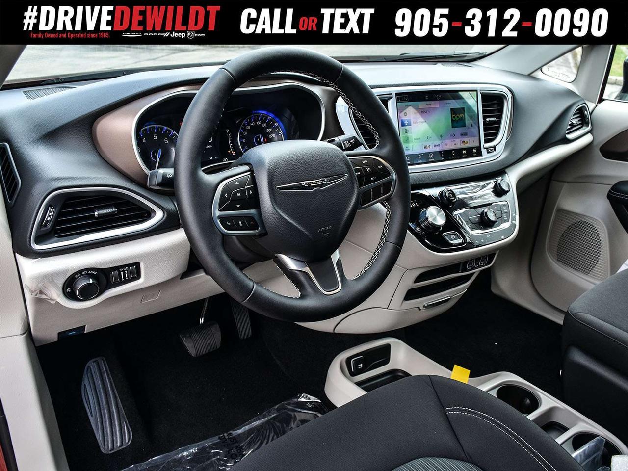 2024 Chrysler Grand Caravan SXT   BLIND SPOT DETECTION   HEATED SEATS Photo