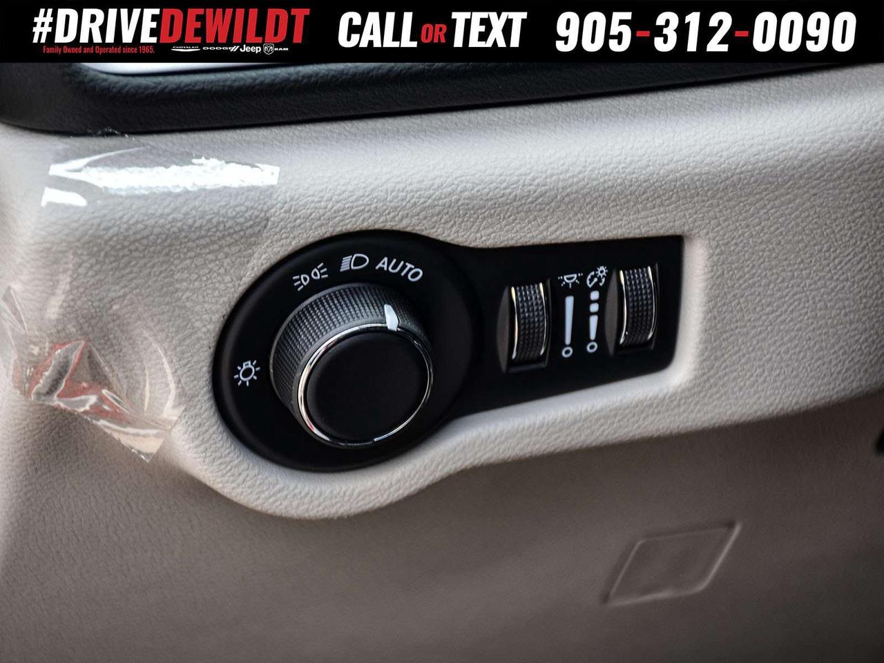 2024 Chrysler Grand Caravan SXT   BLIND SPOT DETECTION   HEATED SEATS Photo