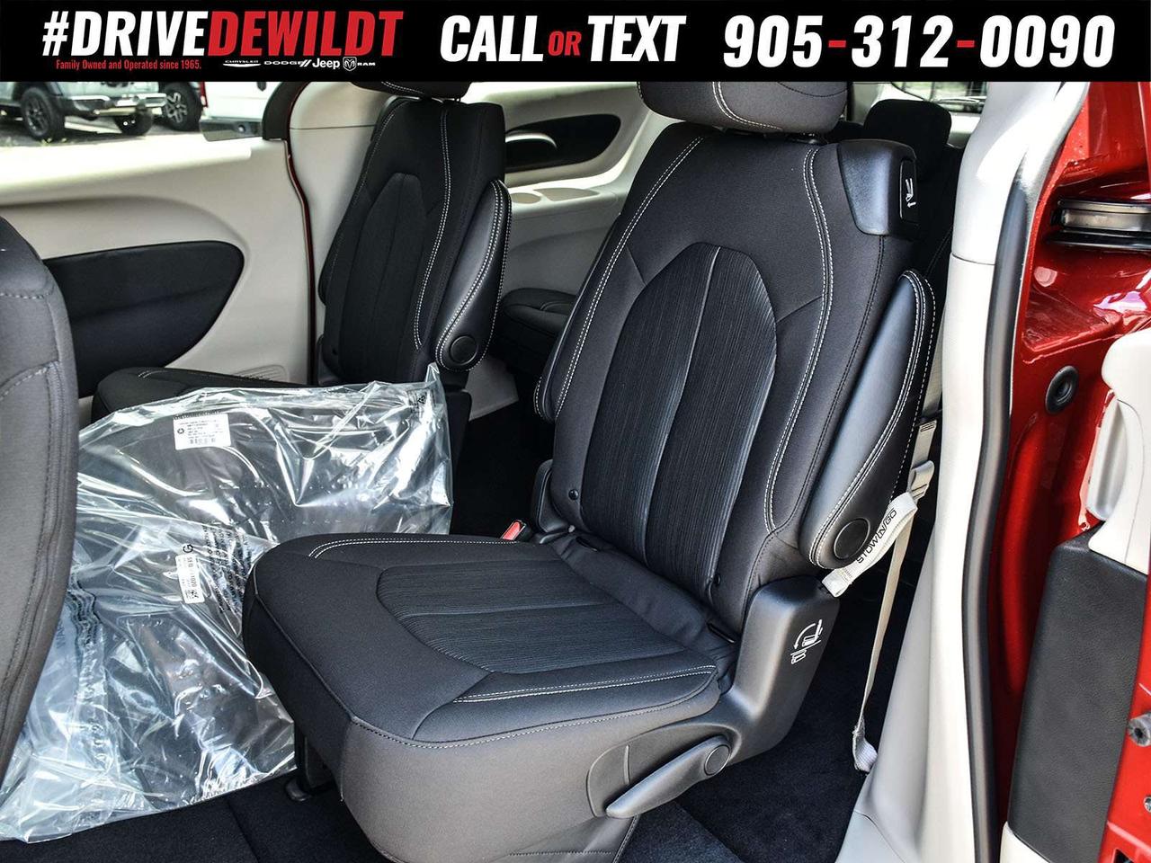 2024 Chrysler Grand Caravan SXT   BLIND SPOT DETECTION   HEATED SEATS Photo