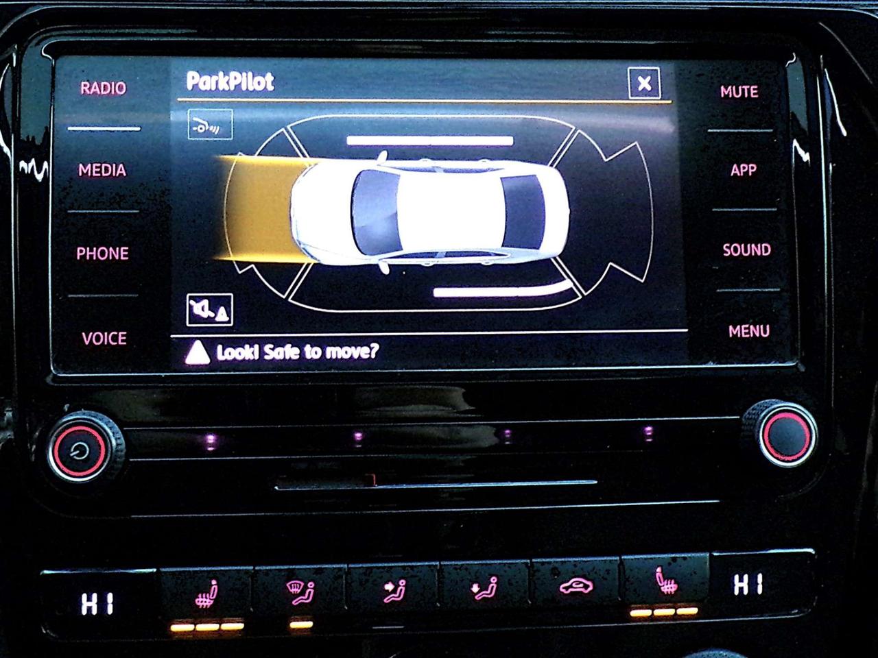 2020 Volkswagen Passat 2.0L HIGHLINE BSM RTA ACC CAMERA APPLE CARPLAY SUNROOF Photo