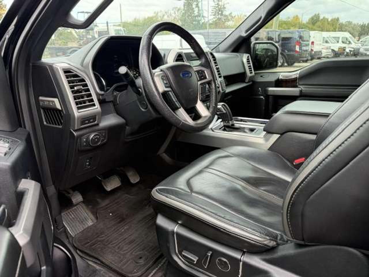 2016 Ford F-150 Platinum Photo