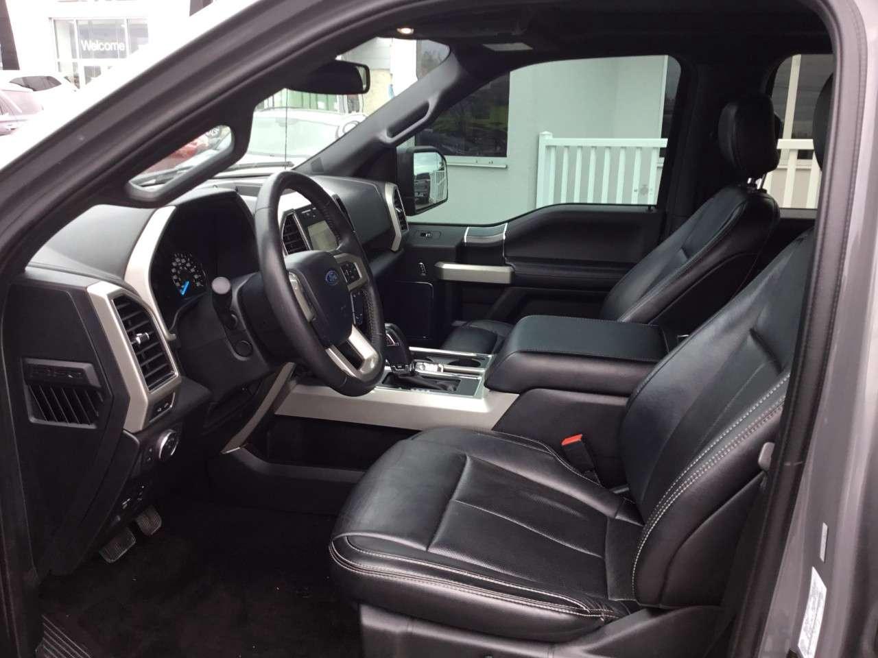 2020 Ford F-150 Lariat Photo