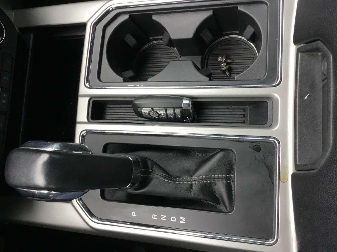2020 Ford F-150 Lariat Photo