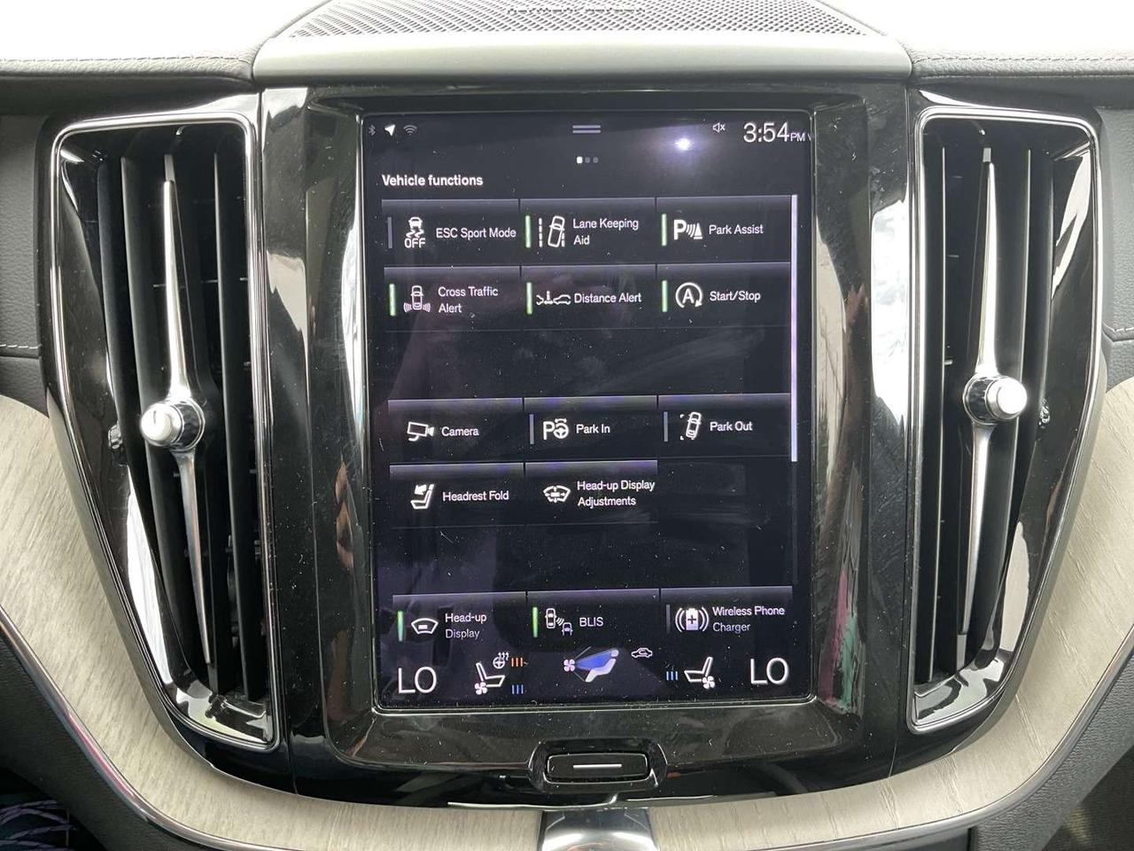 2021 Volvo XC60 T6 Inscription AWD - LEATHER! NAV! 360 CAM! HUD! H/K AUDIO! Photo