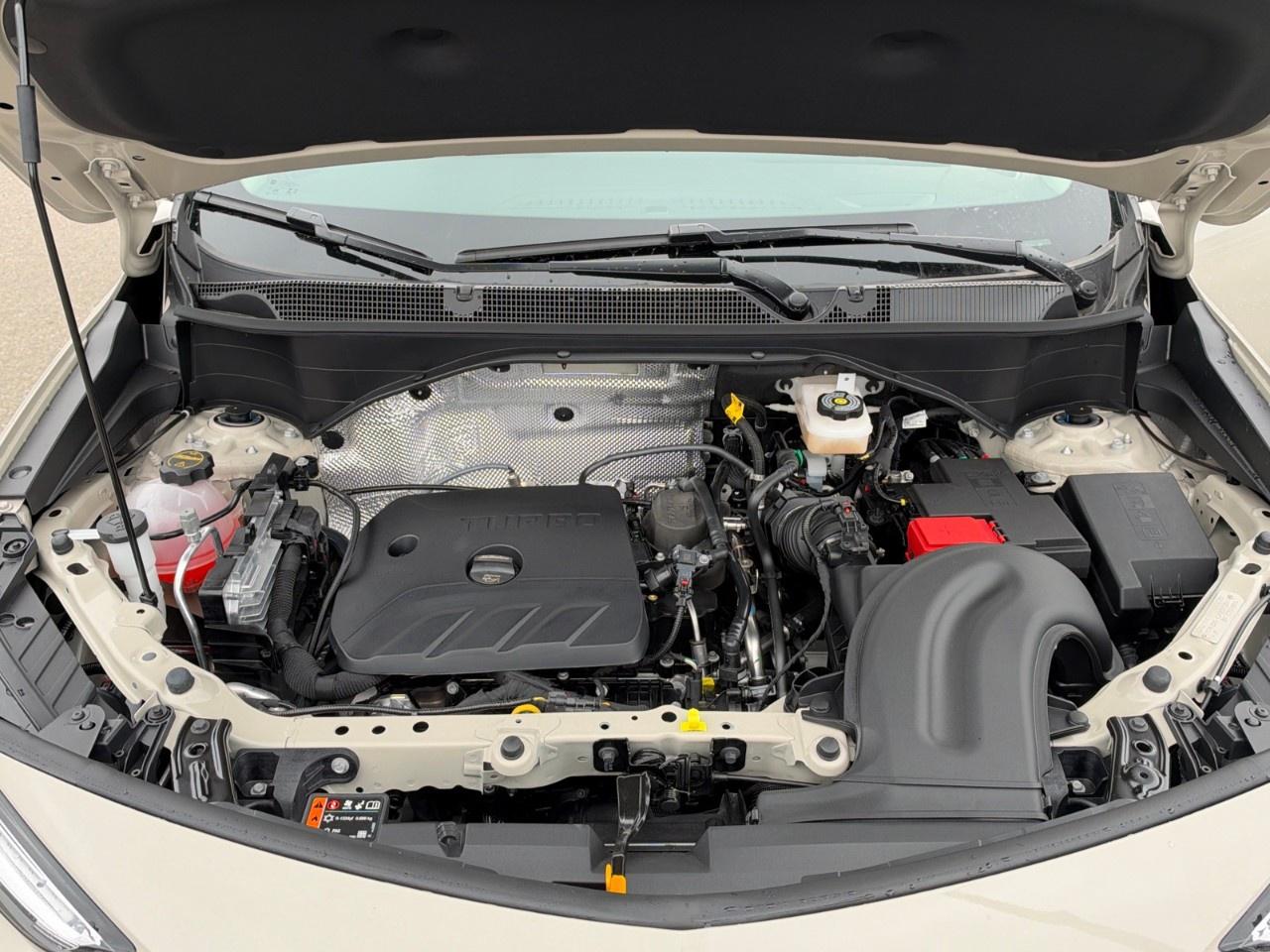 2026 Buick Encore GX Sport Touring AWD Photo