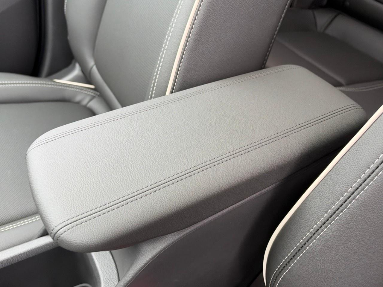 2026 Buick Encore GX Sport Touring AWD Photo