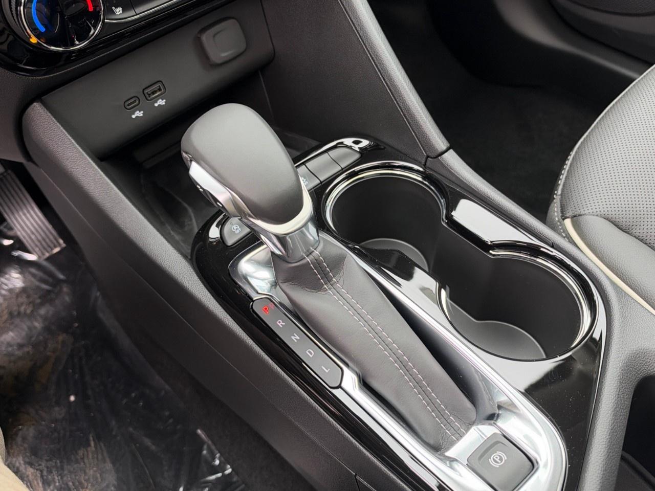 2026 Buick Encore GX Sport Touring AWD Photo