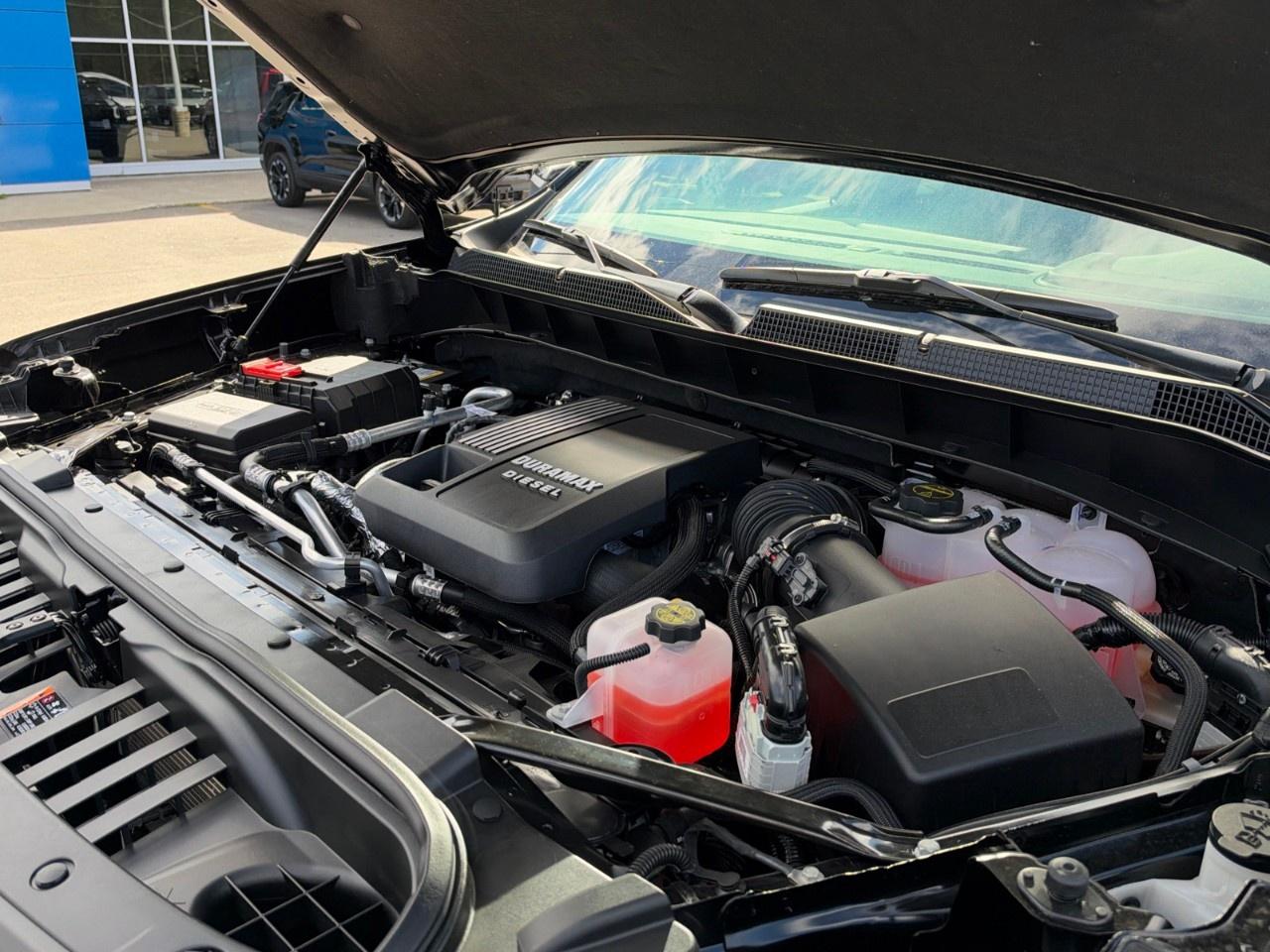 2026 Chevrolet Silverado 1500 Crew Cab Short Box 4-Wheel Drive RST Photo