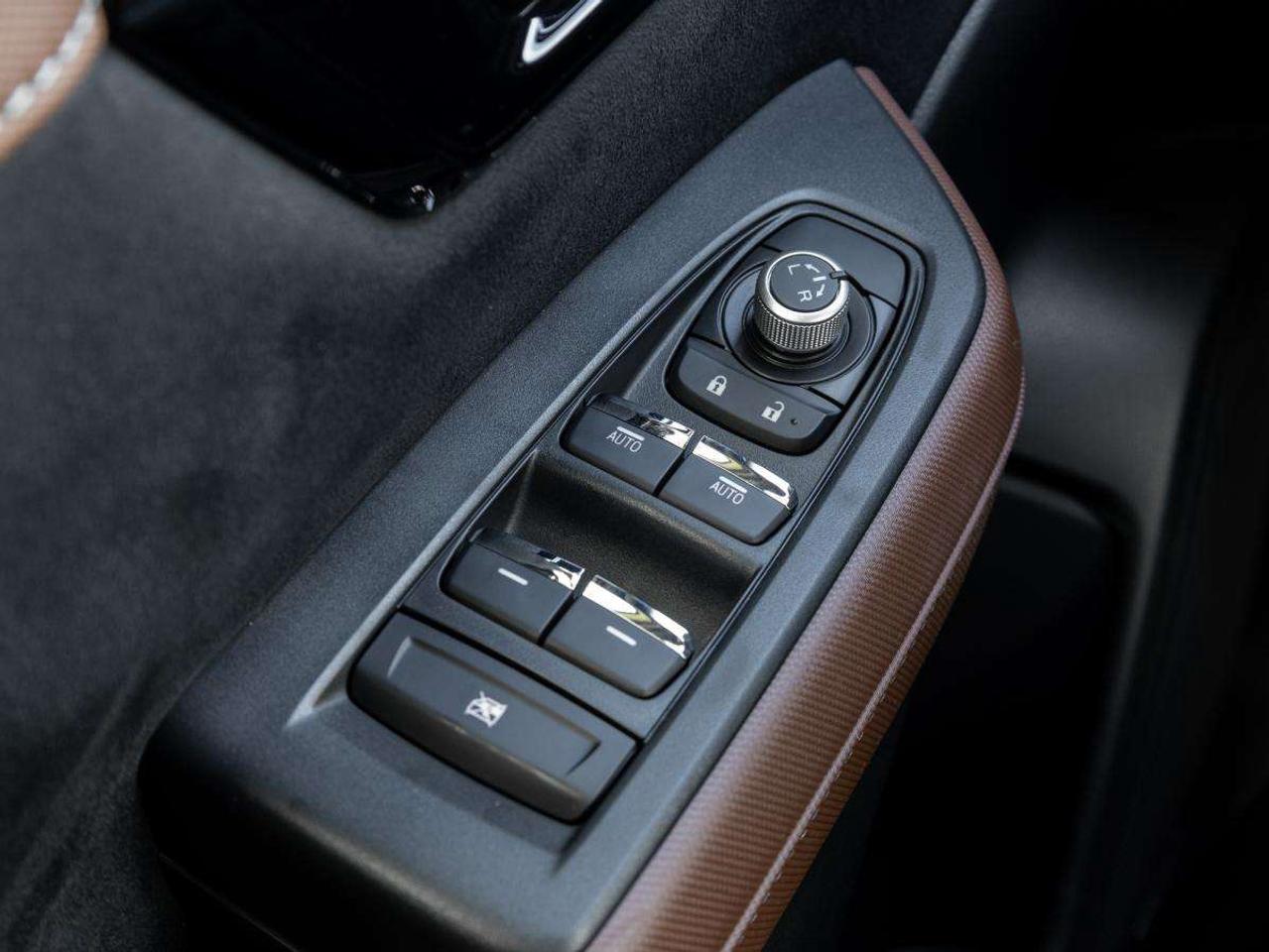 2025 Subaru Forester Premier AWD Photo