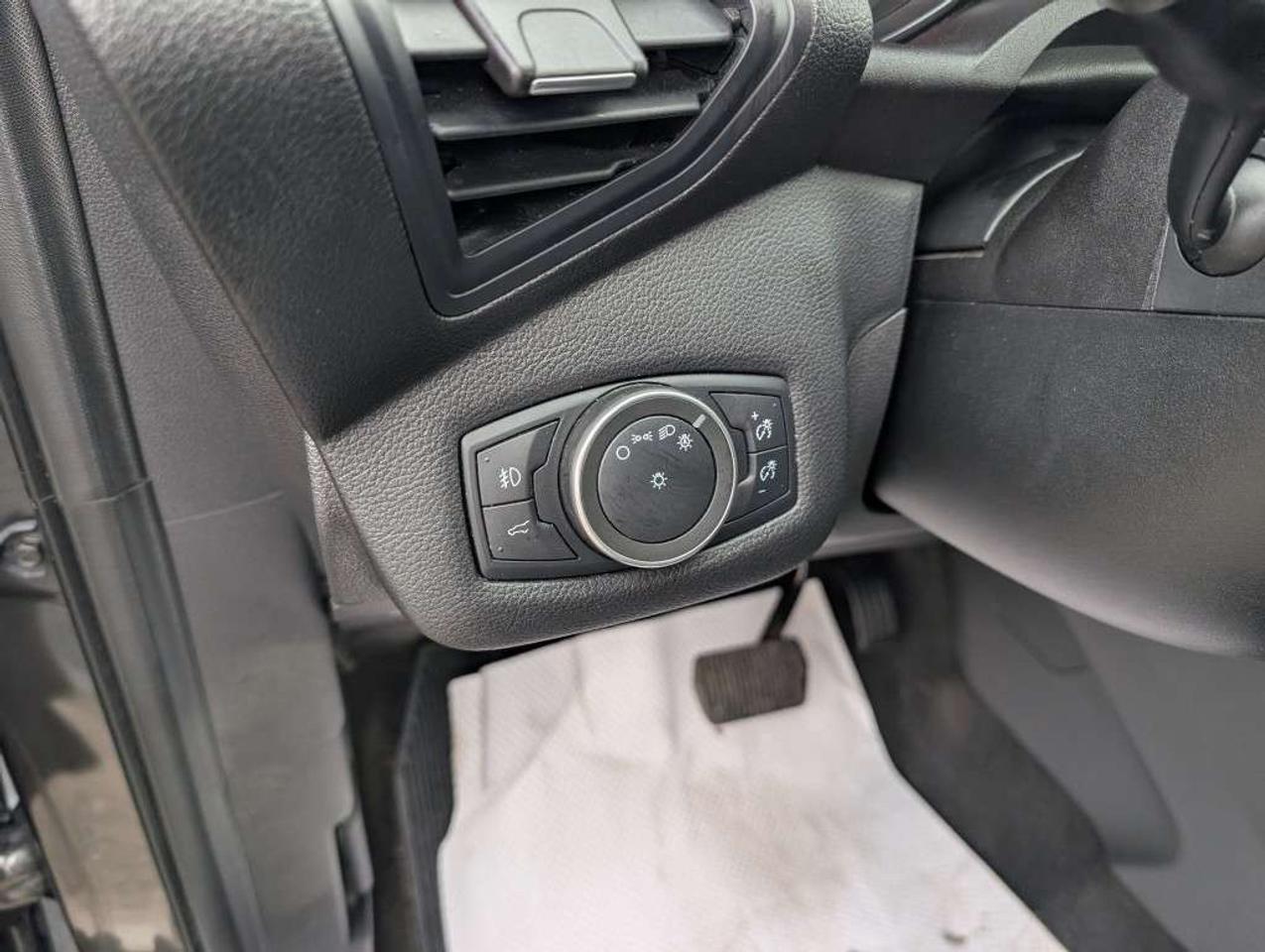 2019 Ford Escape SE 4WD   CAMERA   HTD SEATS   BLUETOOTH Photo