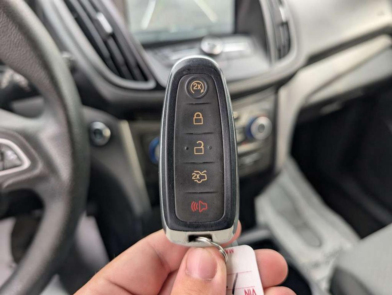 2019 Ford Escape SE 4WD   CAMERA   HTD SEATS   BLUETOOTH Photo