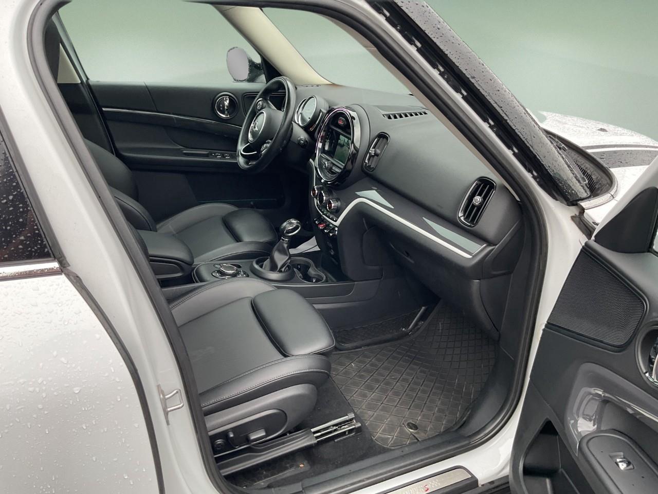 2018 MINI Countryman Cooper S 4dr All-Wheel Drive ALL4 Sport Utility Photo