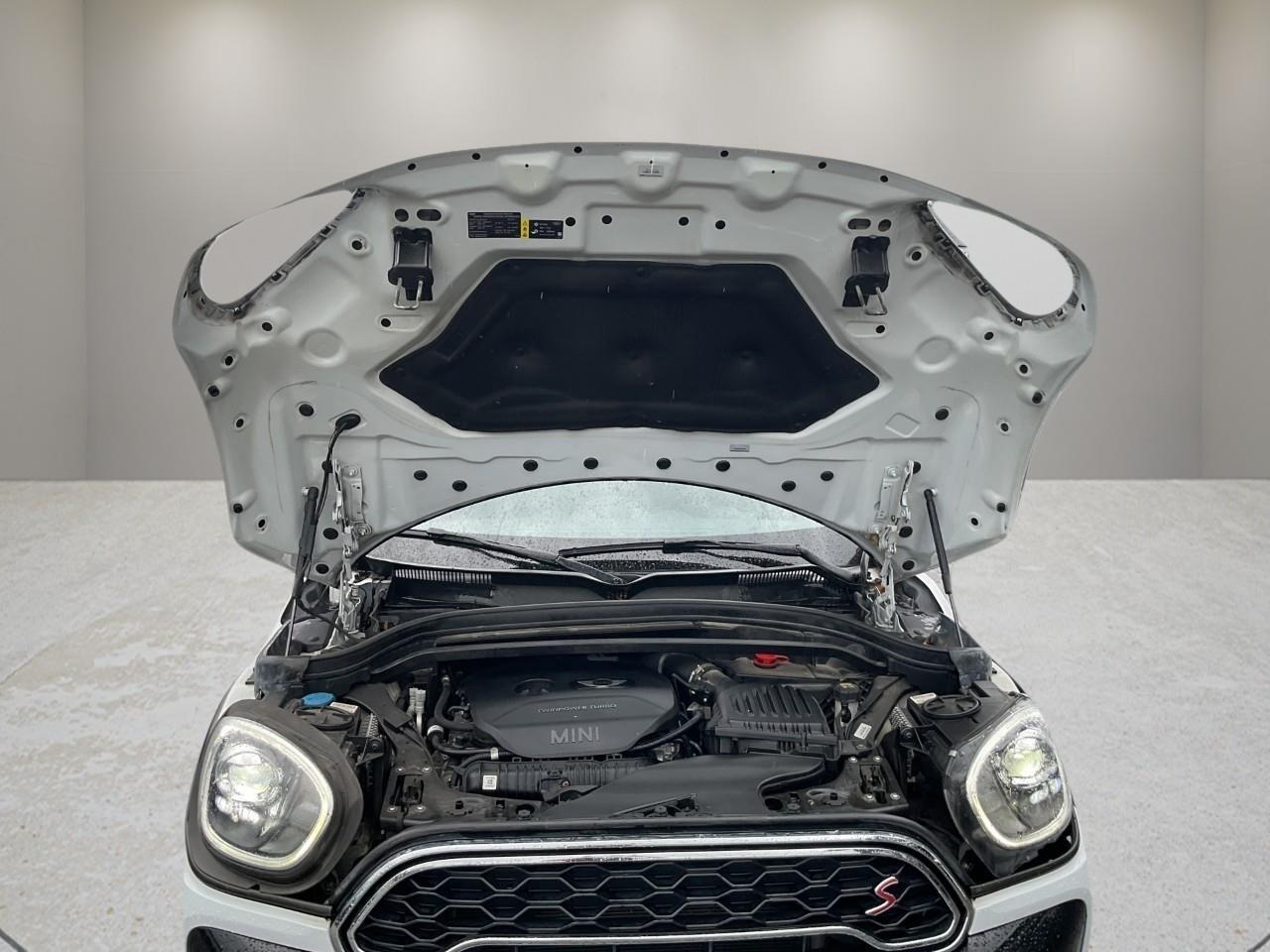 2018 MINI Countryman Cooper S 4dr All-Wheel Drive ALL4 Sport Utility Photo