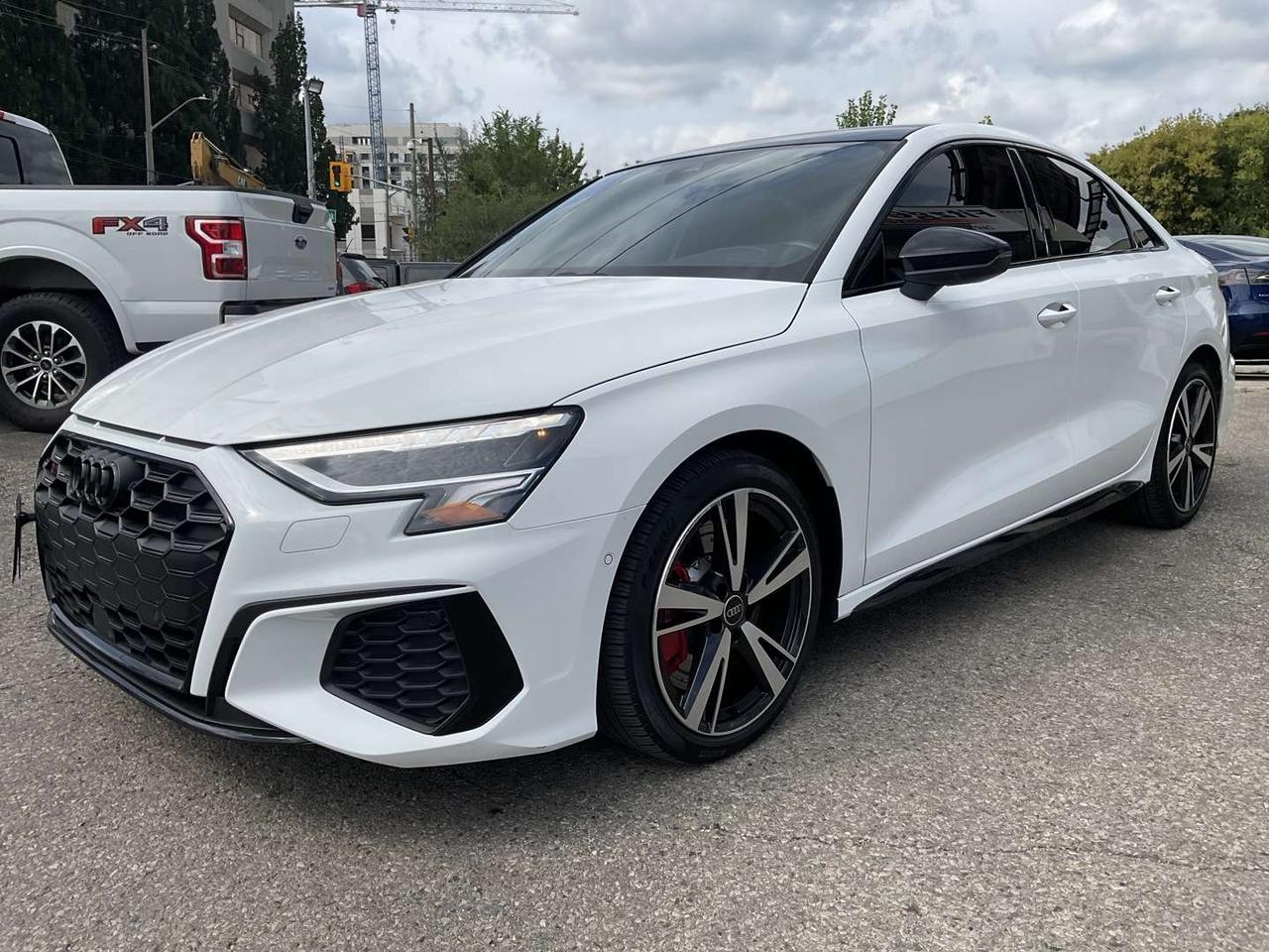 2024 Audi S3 Progressiv Quattro - S LINE! LTHR! SUNROOF! BACK-UP CAM! BSM! CAR PLAY! Photo2
