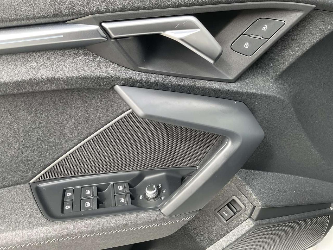 2024 Audi S3 Progressiv Quattro - S LINE! LTHR! SUNROOF! BACK-UP CAM! BSM! CAR PLAY! Photo