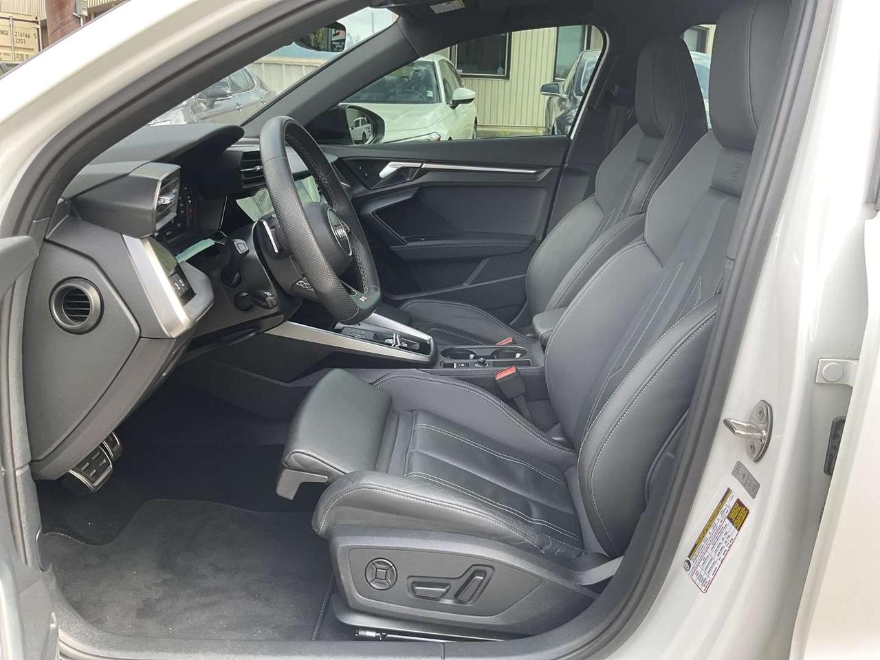 2024 Audi S3 Progressiv Quattro - S LINE! LTHR! SUNROOF! BACK-UP CAM! BSM! CAR PLAY! Photo